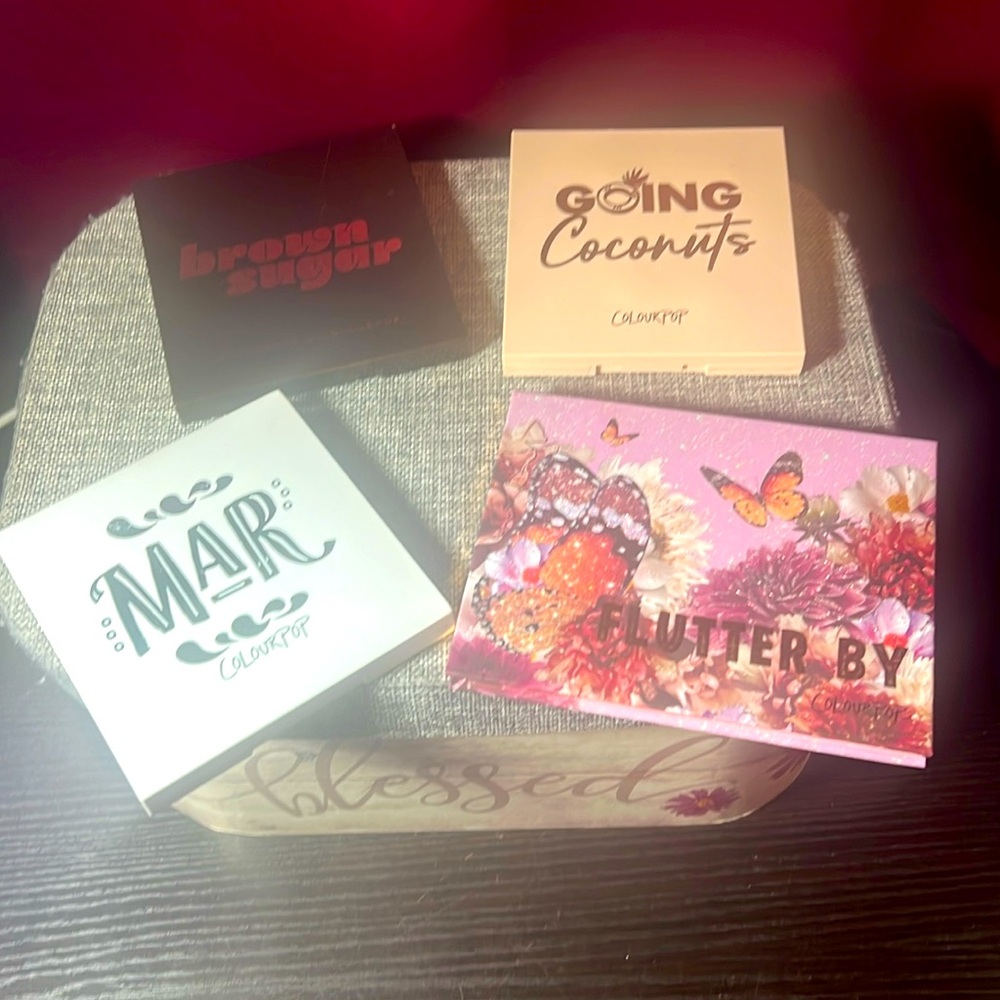 Colourpop eyeshadow palette bundle